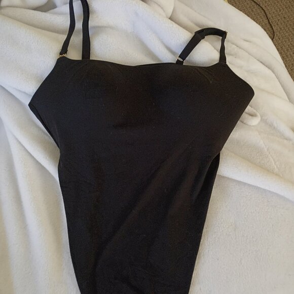 Like new! Victoria Secret Feathersoft bodysuit - Picture 3 of 7